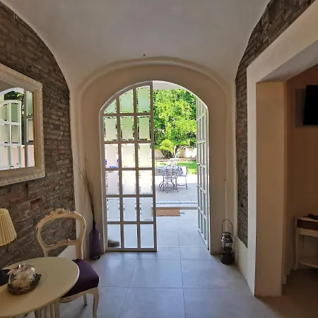 Ariediparma - Rooms&apartments بيت ضيافة بارما