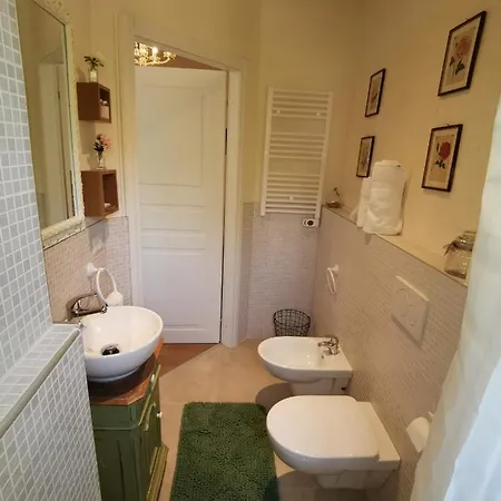 Ariediparma - Rooms&apartments Guest house