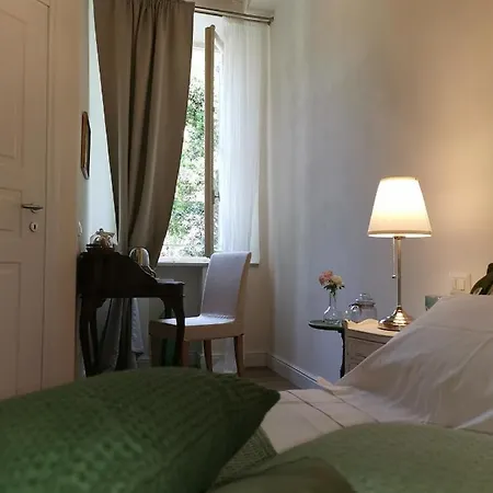 Ariediparma - Rooms&apartments 게스트하우스 *