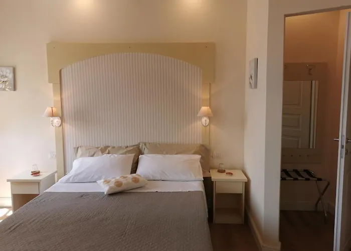 Ariediparma - Rooms&apartments בית הארחה