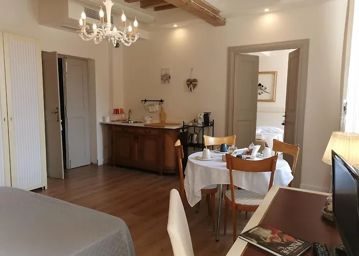 Ariediparma - Rooms&apartments 4*