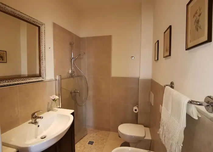 Ariediparma - Rooms&apartments בית הארחה פארמה