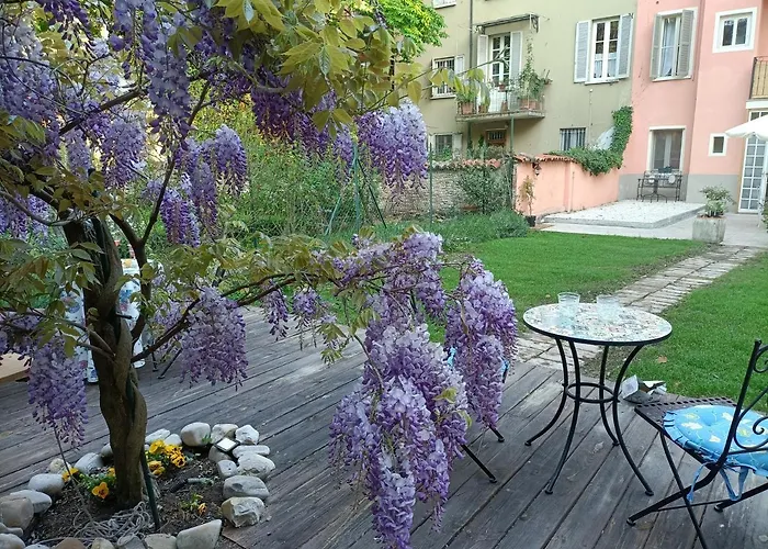 Ariediparma - Rooms&apartments בית הארחה